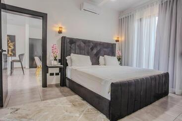 هتل Instyle Residences At Rizz Suites