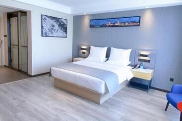 Lanou Hotel Golmud Middle Bayi Road