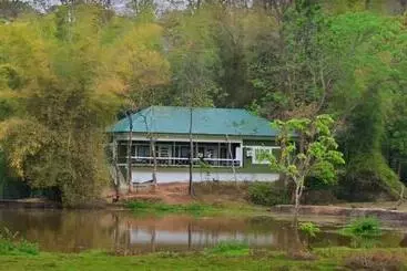 リゾートホテル Tusker Inn Wayanad Forest Villa By Voye Homes