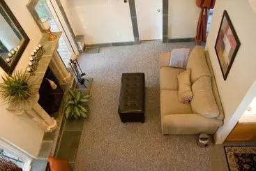 민박 Abigaile's Treehouse