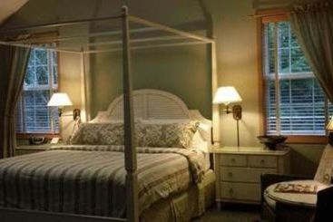 Bed and Breakfast Lost Mountain Lodge