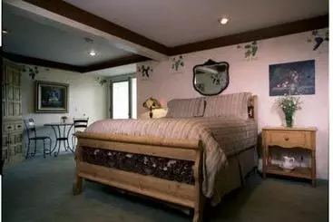 ベッドアンドブレックファースト The Pink Mansion