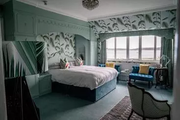 پانسیون Cairn Bay Lodge