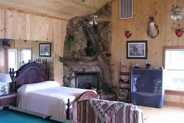 Shalom House Bed And Breakfast