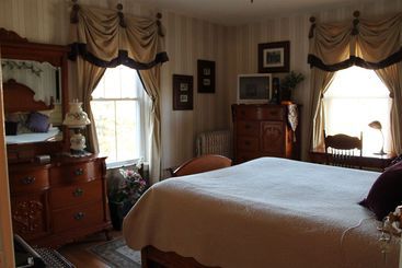 The Sleigh Maker Inn Bed And Breakfast