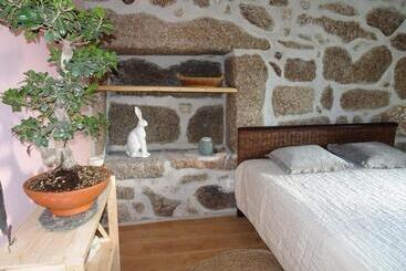 Bed and Breakfast A Casa Com 2 Pereiras