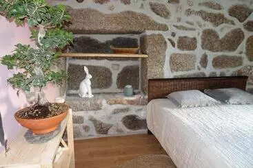 تختخواب و صبحانه A Casa Com 2 Pereiras