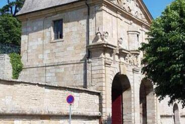 Bed & Breakfast La Mouche Villa Chambre Familiale Piscine