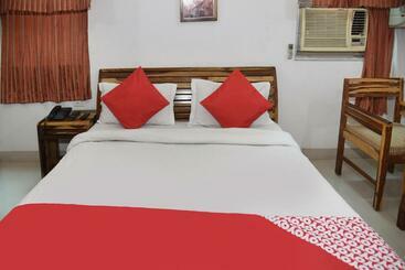 호텔 Oyo 15995 Laavish Business