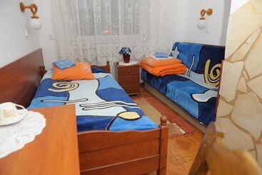 הוסטל Zajazd Wik