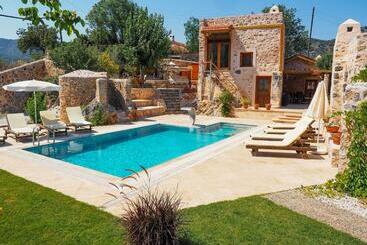 Hotel Samatha Villa & Suites