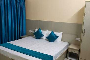 Hotel Aradhana Palace