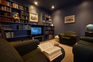 민박 Matuka Luxury Lodge