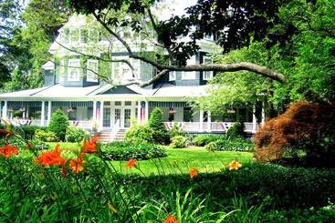 Cedars & Beeches Bed & Breakfast