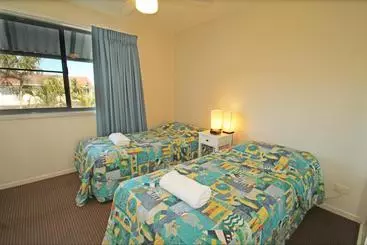 Surf Club Apartments