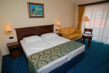 هتل Meridijan Adults Only