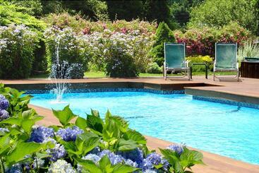 Bed and Breakfast Brewster By The Sea Inn