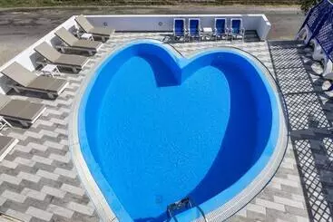 Aparthotel Honeymoon Beach Studios