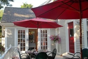 James Place Inn Bed And Breakfast