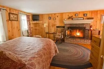 James Place Inn Bed And Breakfast