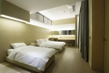 Luston Villa & Hotel