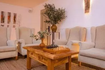 بنسيون Finca Albellons