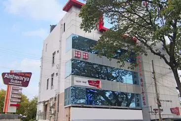 Hotel Aishwarya Suites