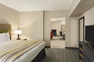 בית מלון כפרי Comfort Inn & Suites