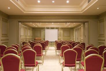 هتل Sunrise Alex Avenue