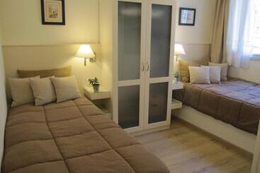 アパートホテル Perigiali