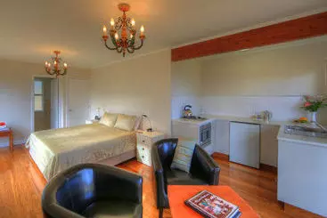 Shearwater Scenic Villas