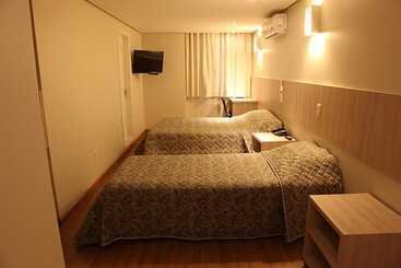 Golden Hotel   O Mais Central   Pet Friendly