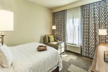 هتل Hampton Inn Hibbing