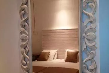 Paradise Design Apartments