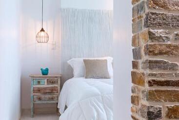 Paradise Design Apartments