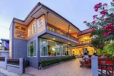 Resort The Harbor Front เกาะล้าน