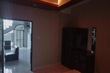 تختخواب و صبحانه Adlight Guest Rooms Swat