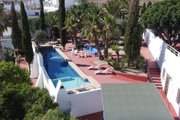 민박 Mdina Casa Rural