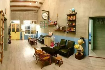 Majatalo 巷弄內的老宅