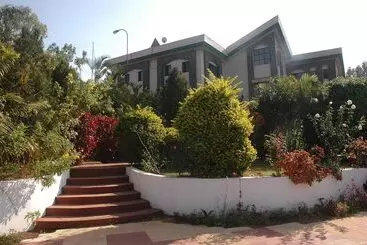 Отель Blue Country Resort