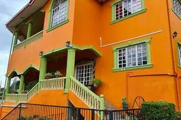 تختخواب و صبحانه Mountain Palace