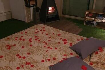 펜션 Le13depic, Gite, Spa, Sauna, Piscine, Massage, Repas, Adult Only