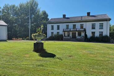 Bed and Breakfast Alstrums Gård