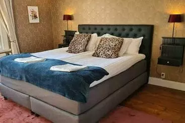 Bed & Breakfast Alstrums Gård
