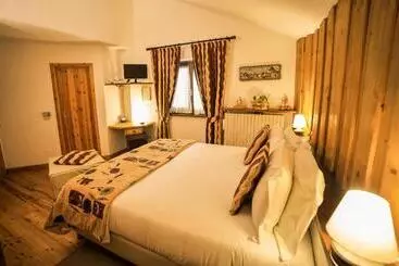 Szálloda La Grange Animal Chic