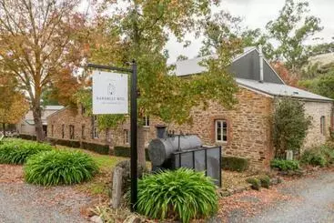 Bed and Breakfast Randell S Mill   Adelaide Hills   Romantic Loft Stays