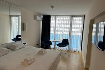 هتل آپارتمان Orbi Hotel Rooms