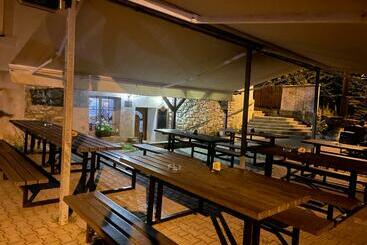 ペンション Penzion Na Zastávce