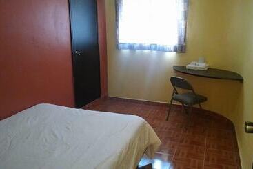 Hôtel (catégorie 1/2 *) Posada Mayin Adults Only