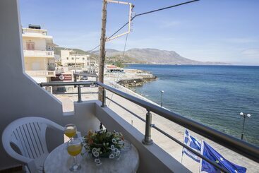 アパートホテル Mandy Suites